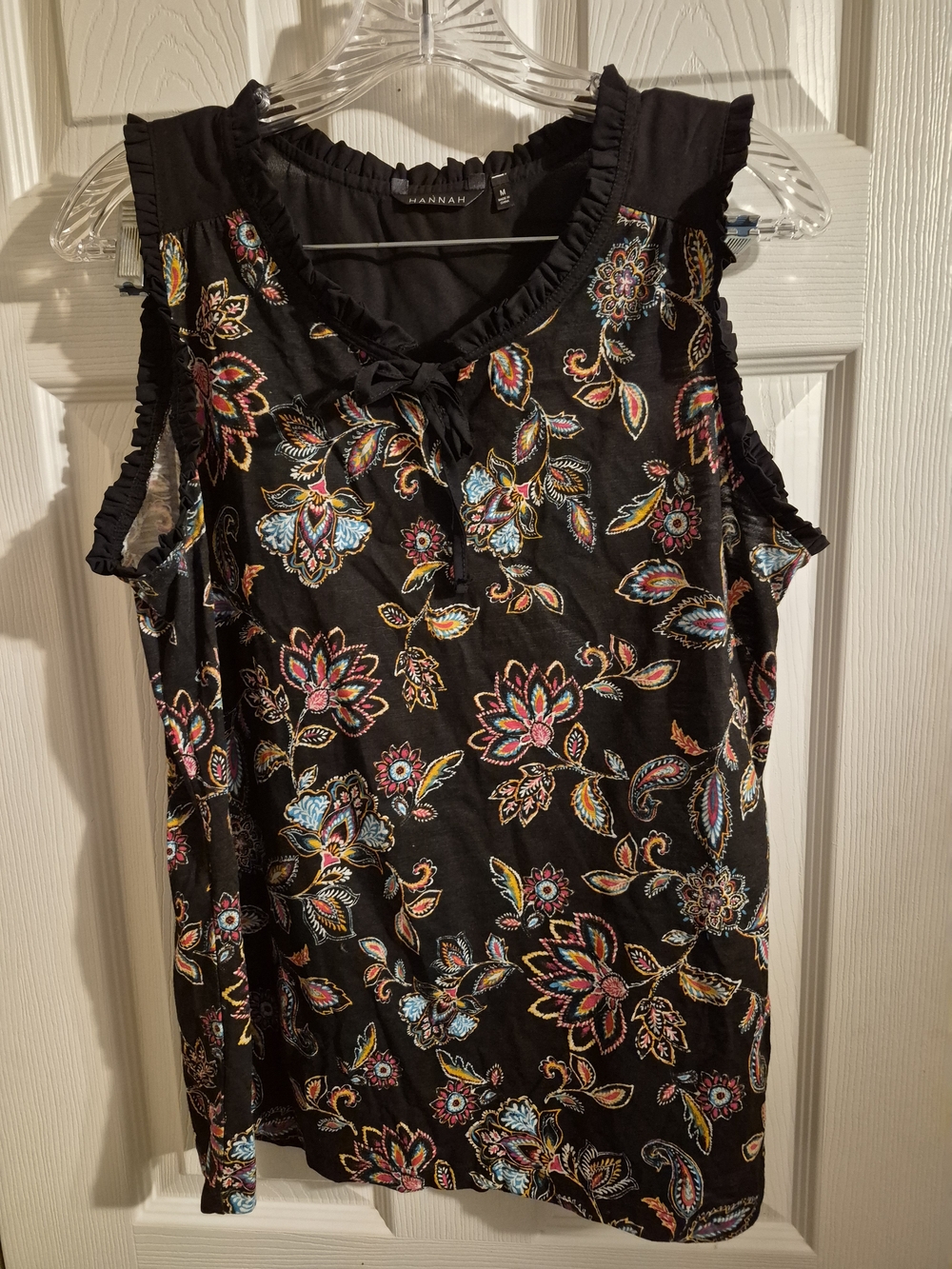 Hannah Black Floral Ruffle-Trim Sleeveless Camisole